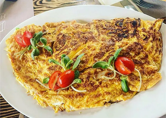 Metropole Luxury Bed & Breakfast 4*