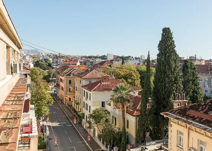 Metropole Luxury Bed & Breakfast