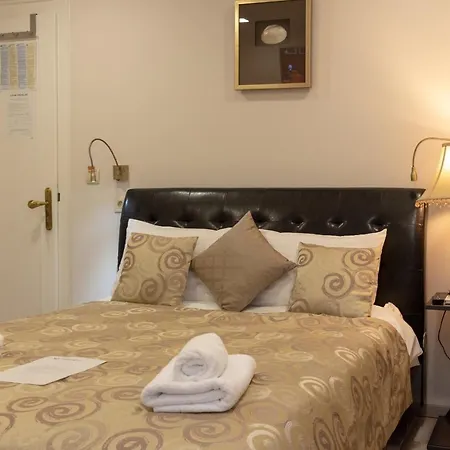 Bed and breakfast Metropole Luxury 4*