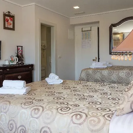 Metropole Luxury Alojamento de Acomodação e Pequeno-almoço 4*