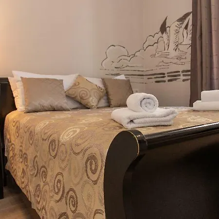 Metropole Luxury Alojamento de Acomodação e Pequeno-almoço Split