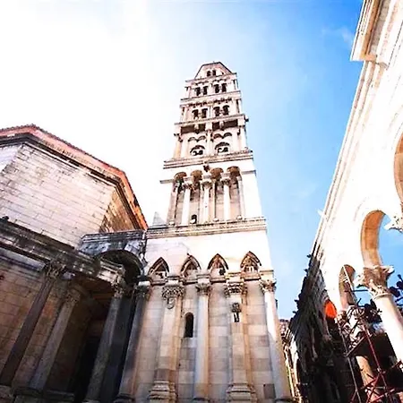 Metropole Luxury Bed & Breakfast