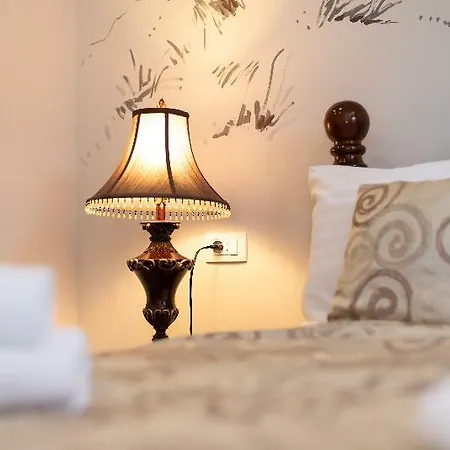 Bed & Breakfast Metropole Luxury 4*
